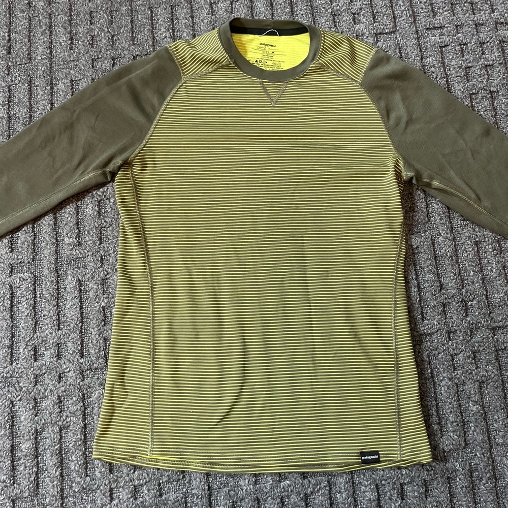 Patagonia Mens Medium Striped Neon Green Pull-Over Lightweight Shirt